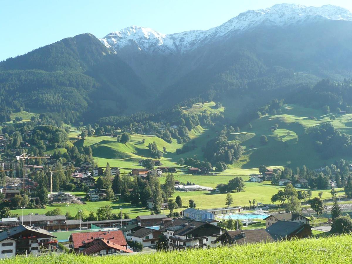 Appartement In Hus Signal Met Prachtig Uitzicht Op De Bergen Klosters Bagian luar foto