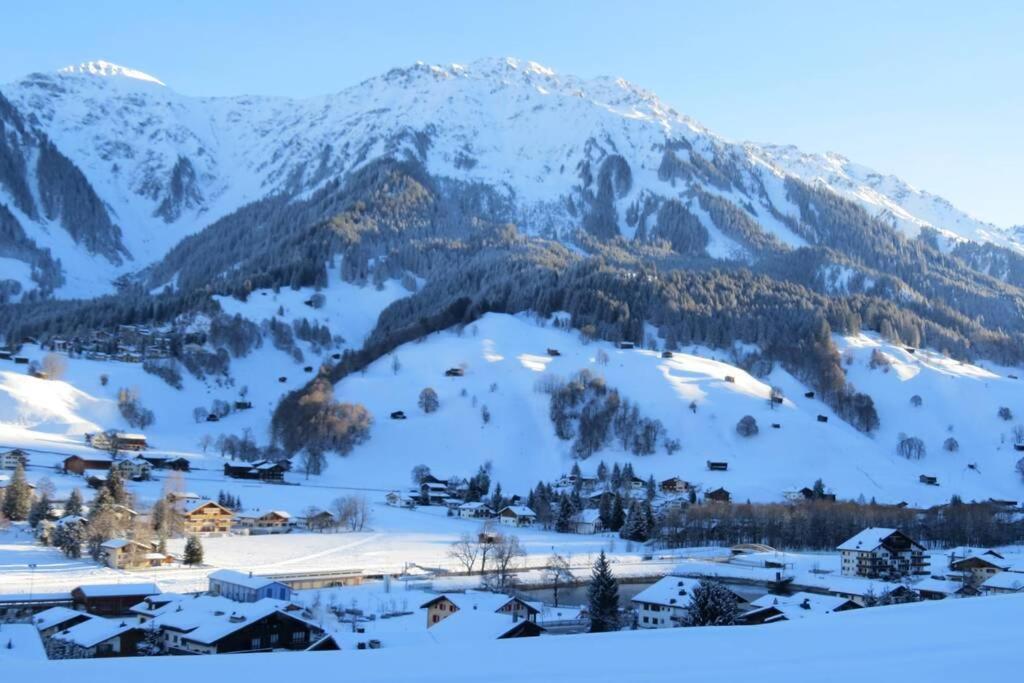 Appartement In Hus Signal Met Prachtig Uitzicht Op De Bergen Klosters Bagian luar foto